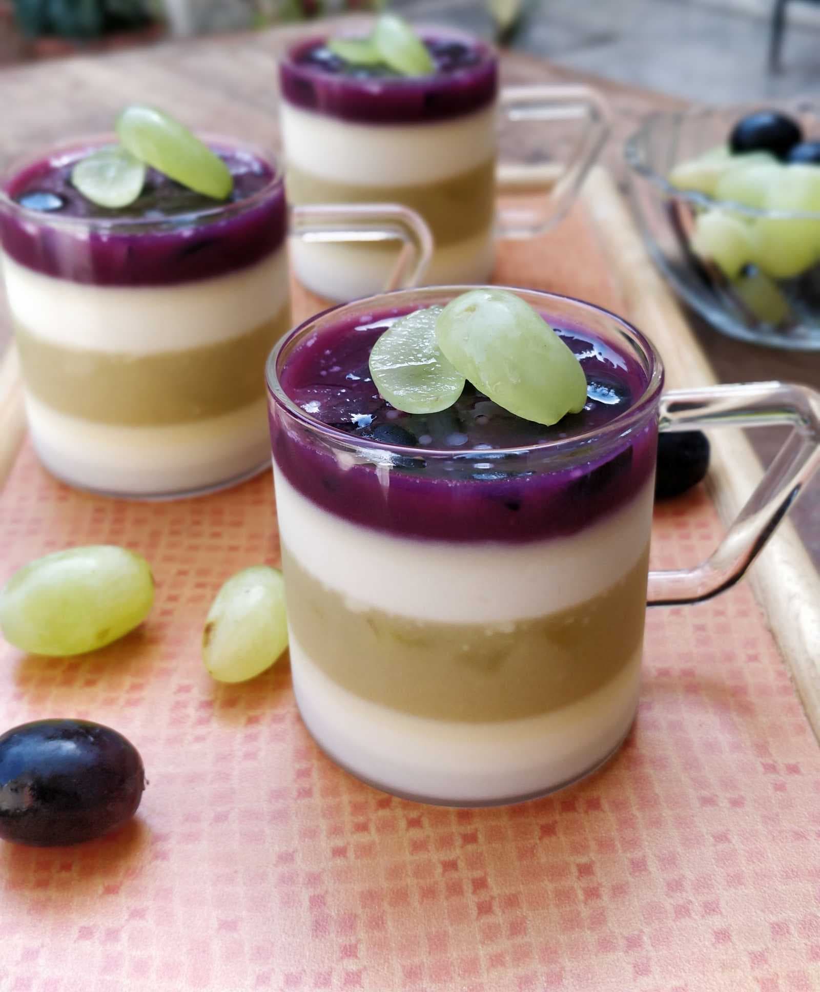 Black and Green Grapes Panna Cotta