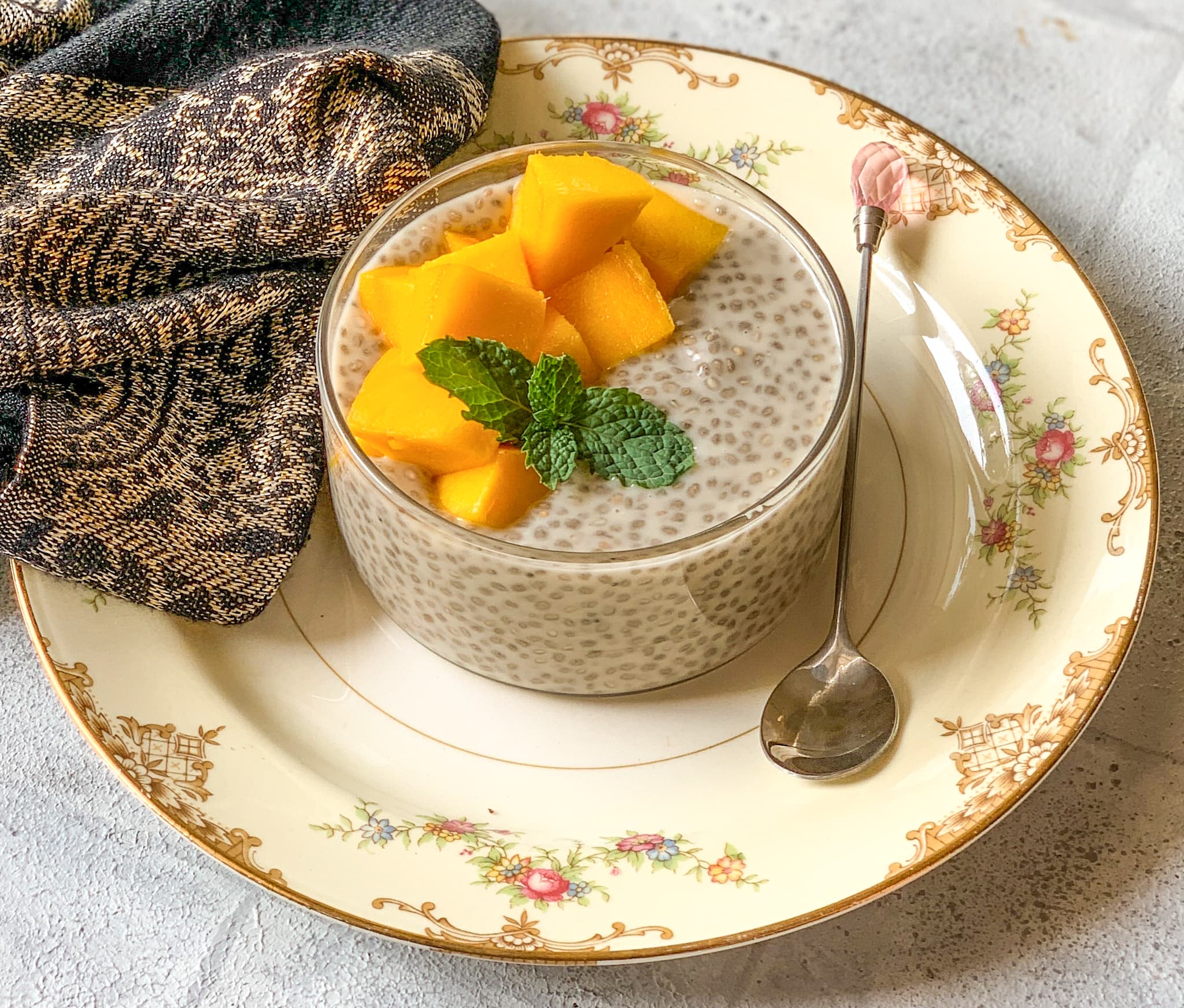 Chia Seed Pudding with Coconut Milk & Fresh Mangoes